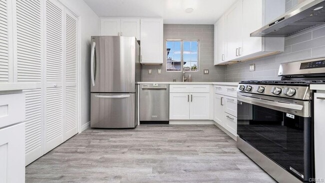 Building Photo - 2323 Harriman Ln