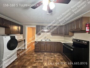 Building Photo - 158-160-160 S Tulpehocken St