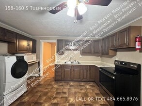 Building Photo - 158-160-160 S Tulpehocken St