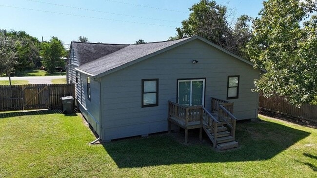 Building Photo - 3449 Bridgette Ln