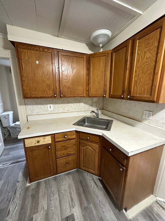 92 South St Unit Apt 2, Willimantic, CT 06226 Apartments in