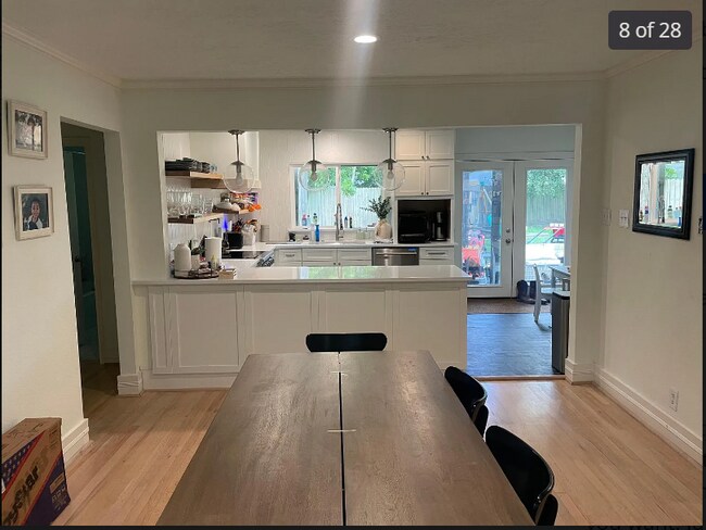 Foto del edificio - 3011 Carlford Cir