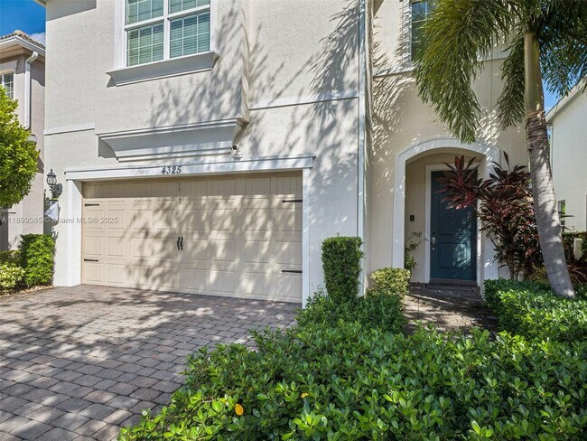 Foto del edificio - 4325 Large Leaf Ln