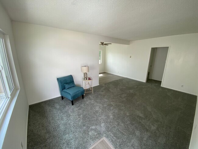 Living room - 5816 S Pacific Coast Hwy