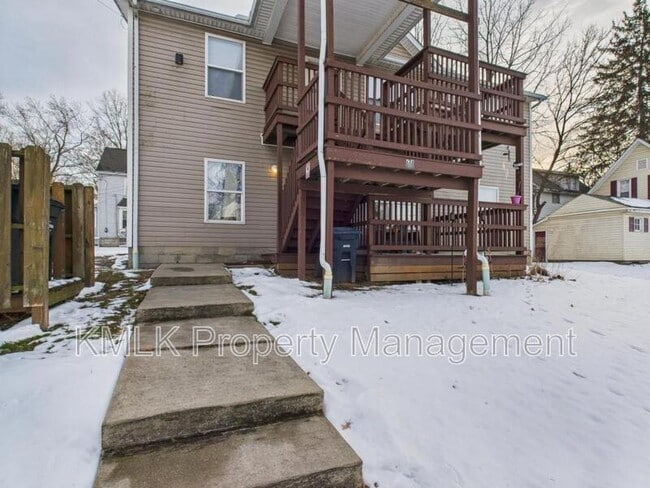 Building Photo - 288 Cross St