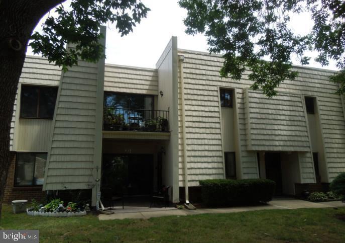 Foto principal - 210 Bradford Ct.