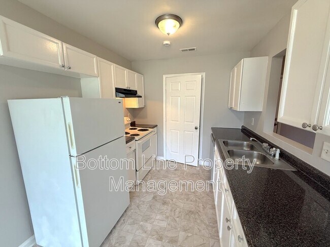 Foto del edificio - 5503 Windy Valley Dr