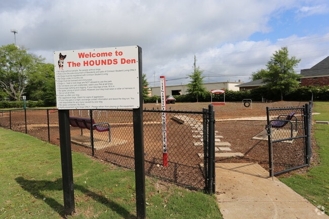 Photo - The Crimson Apartments