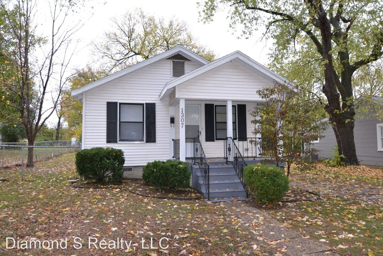 1307 N Fremont Ave, Springfield, MO 65802 House Rental in Springfield