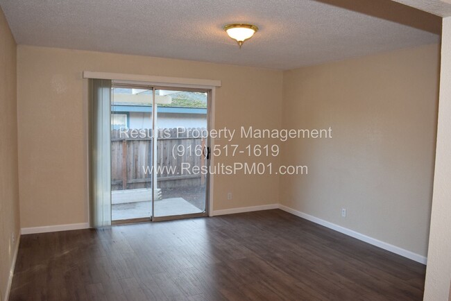 Foto del edificio - 2 br, 1 bath House - 5359 Castle Street