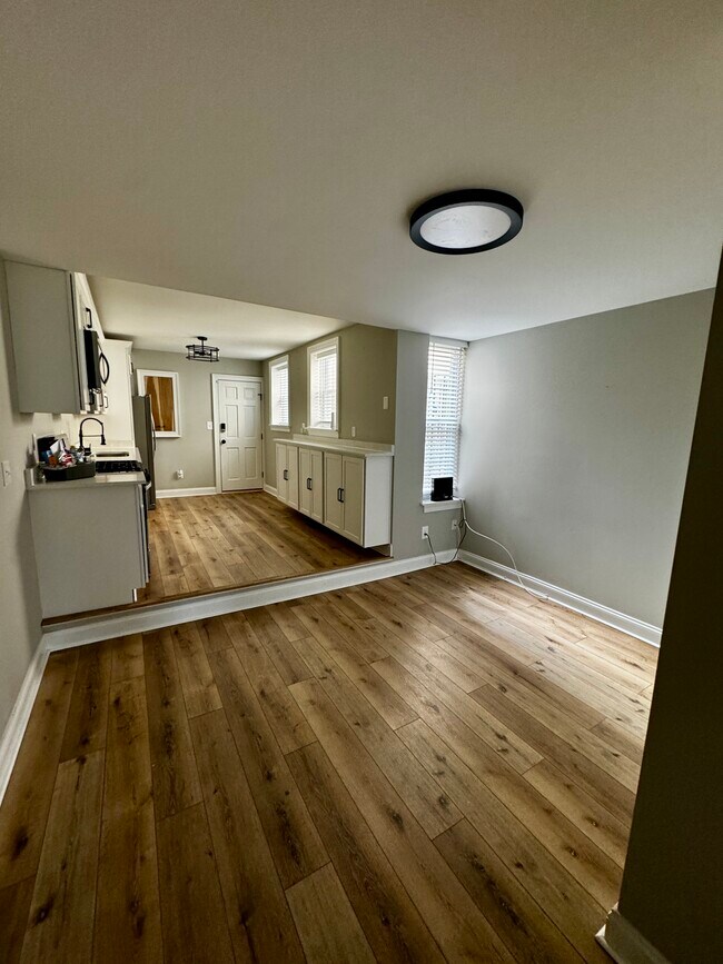 Building Photo - 2231 Orleans St