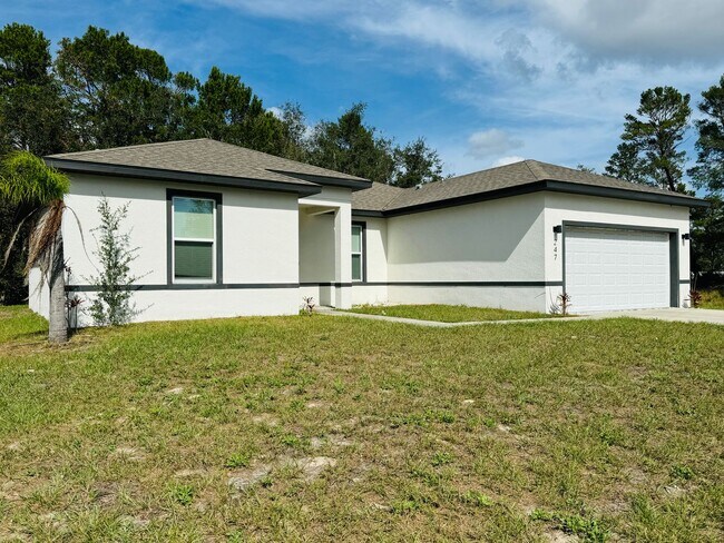 Building Photo - Gorgeous, 4 Bedroom, 2 Bathroom Home in Po...