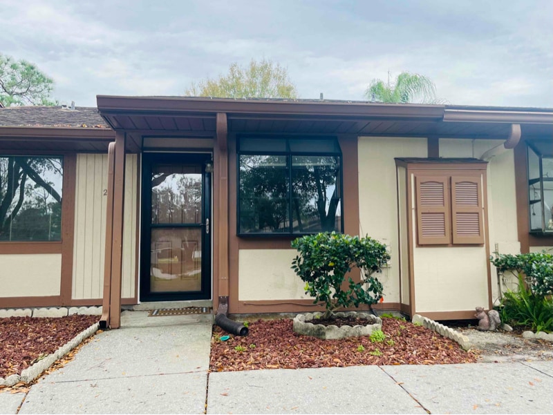 Photo - 202 Corkwood Ln