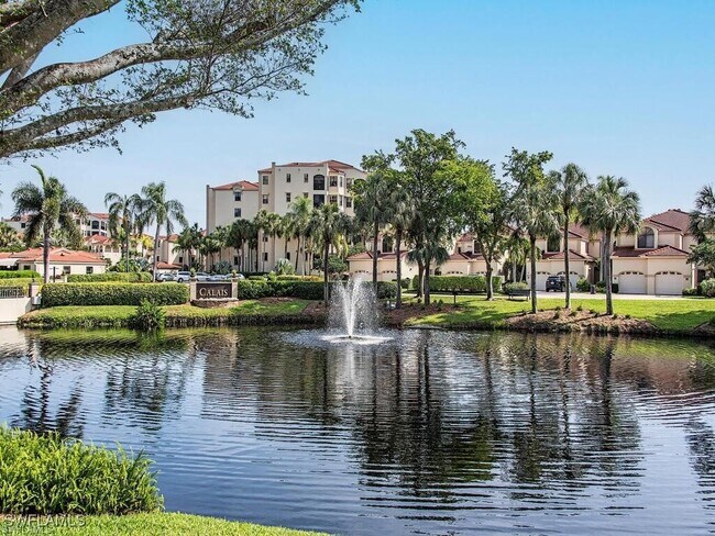 Foto del edificio - 7040 Pelican Bay Blvd