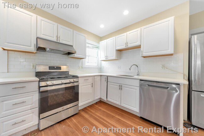 Photo - 31 Champney St Apartment