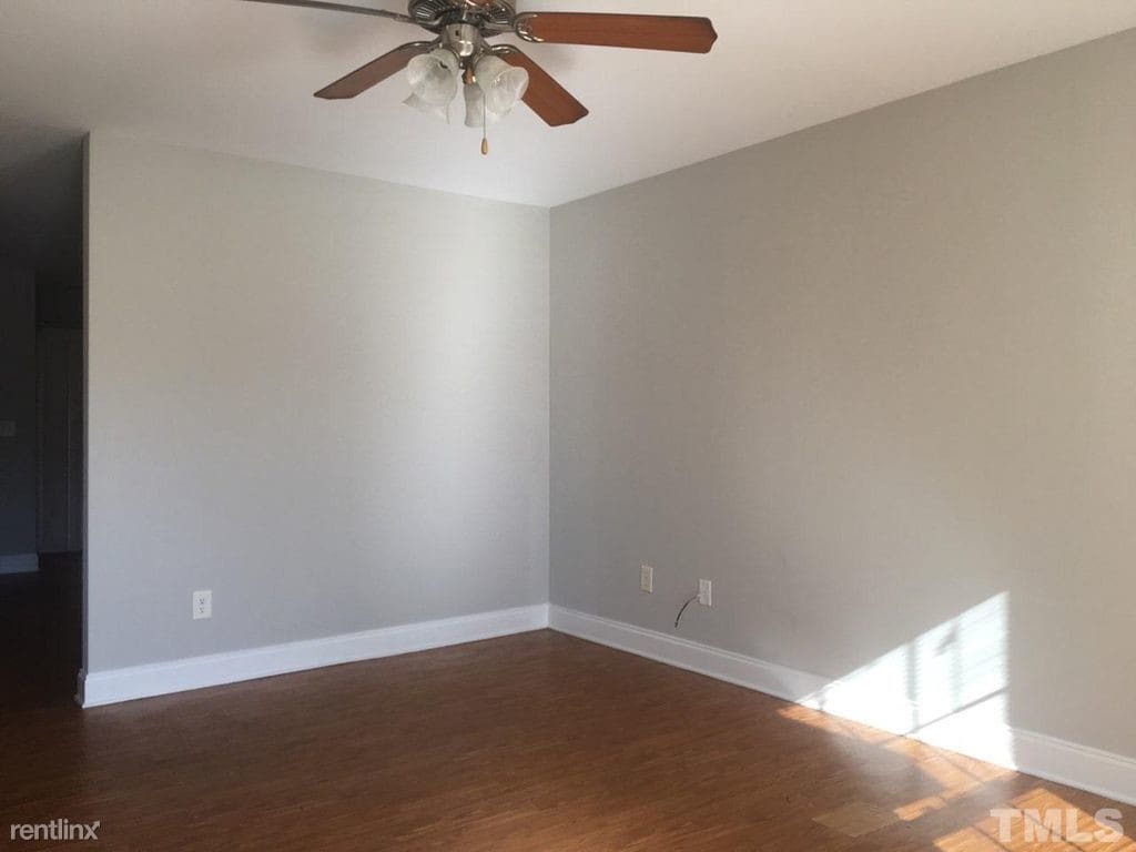 Building Photo - 3 br, 2 bath  - 1134 Summerkings Ct # 102
