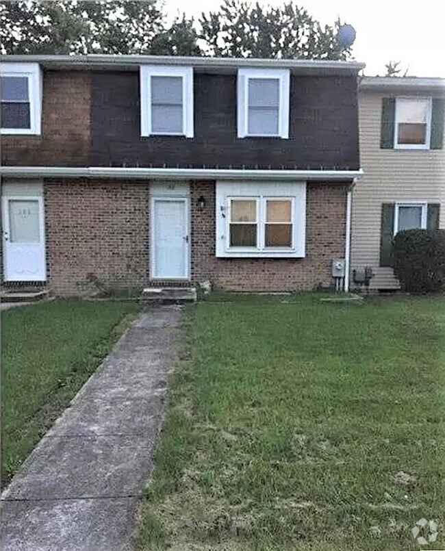 Building Photo - 188 Farm Rd