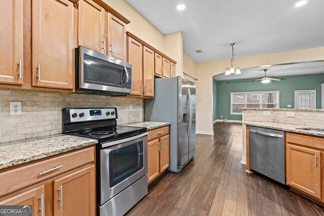 Building Photo - 1209 Heartwood Ave