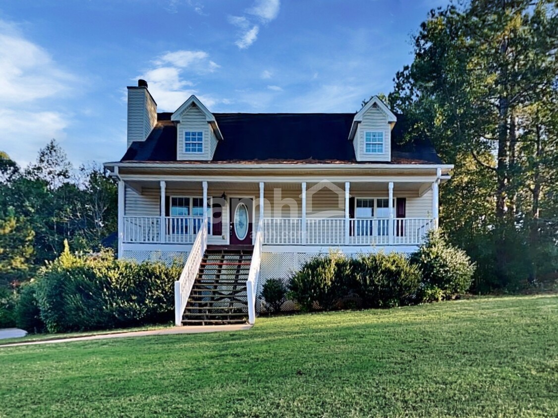 Primary Photo - 747 Evergreen Dr