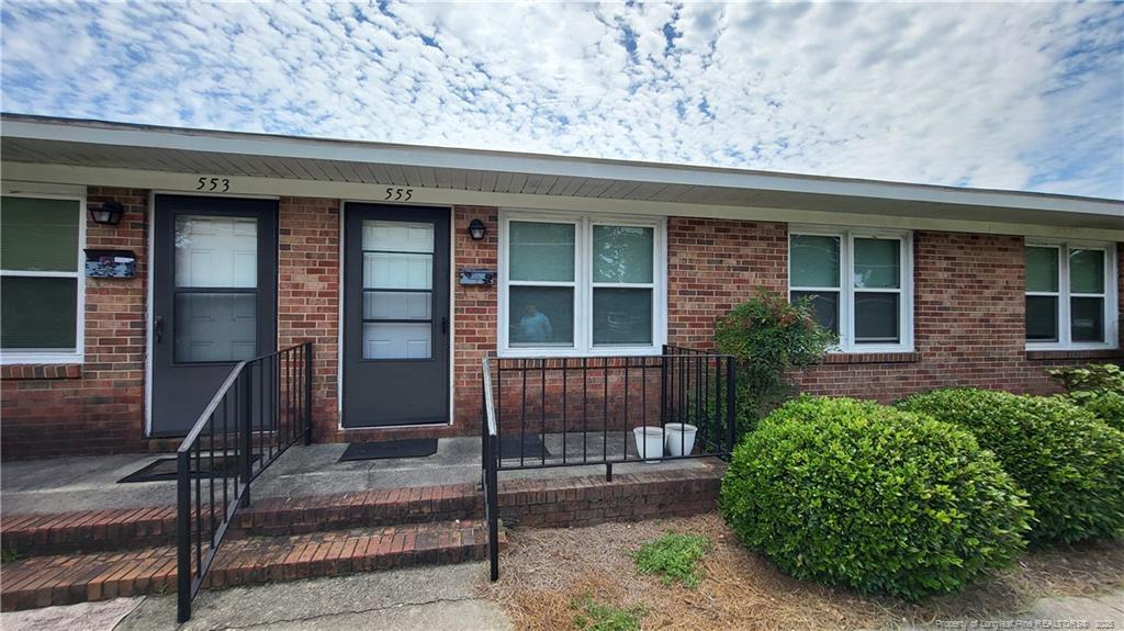 Foto principal - 555 W 18th St