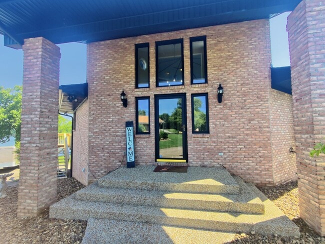 Building Photo - 215 Lakeview in Mt. Juliet. Waterfront, Pr...