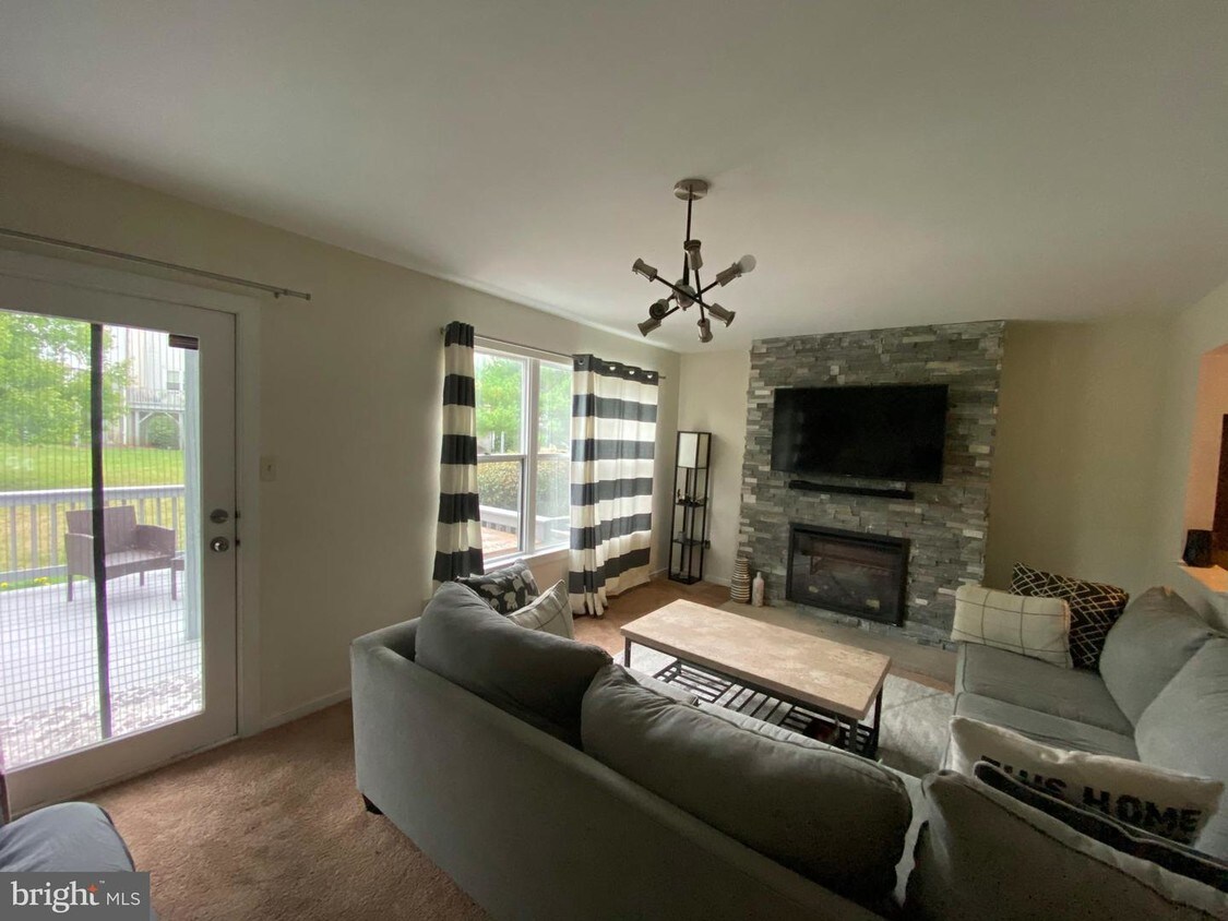 170 Barley Sheaf Dr, Eagleville, PA 19403 Townhome Rentals in