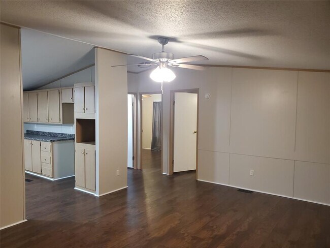 Building Photo - 5206 Pork Chop Dr
