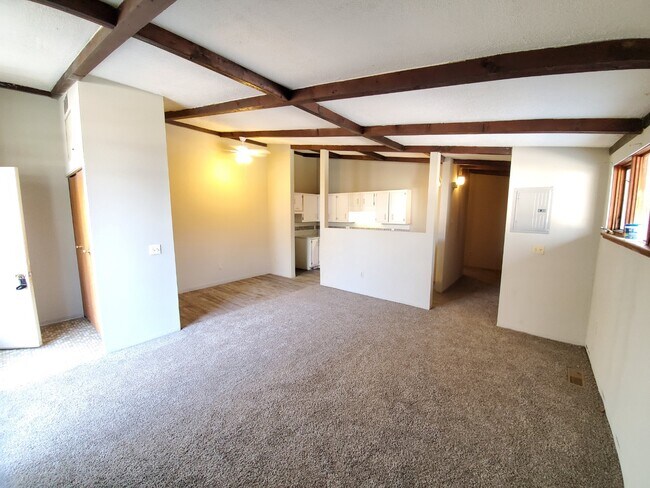 Foto del edificio - 511 Wrexham Ave SW