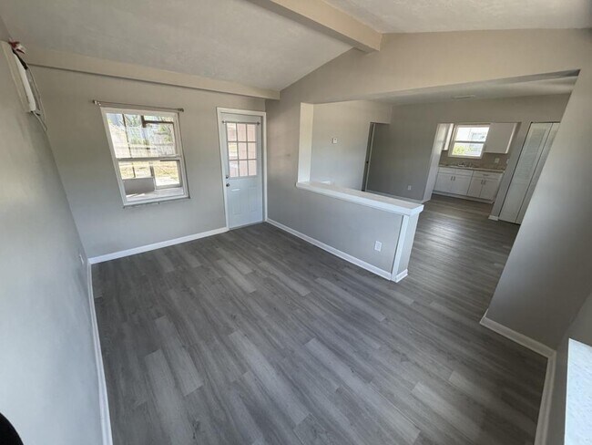 Foto del edificio - 510 Stillwater Ave