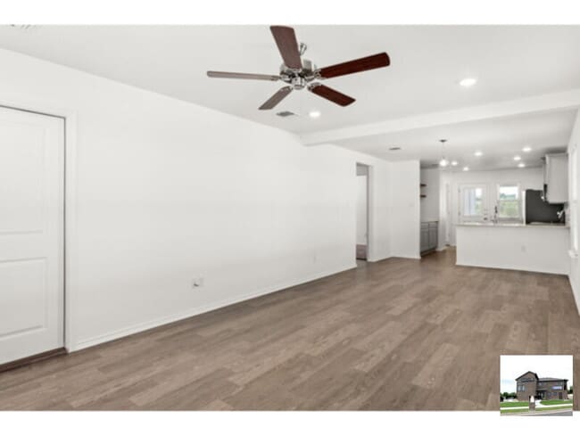 Building Photo - 203 Monty Ave