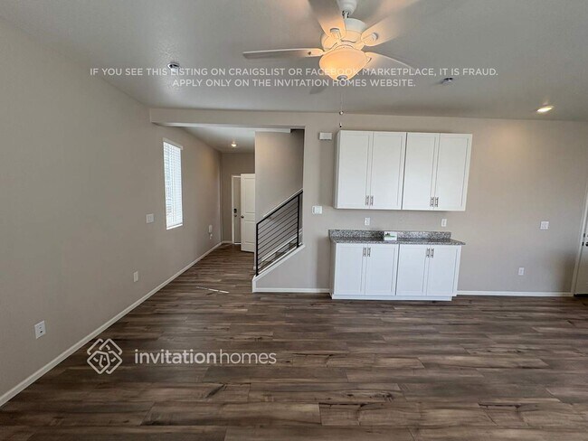 Foto del edificio - 3349 Streamwood Dr