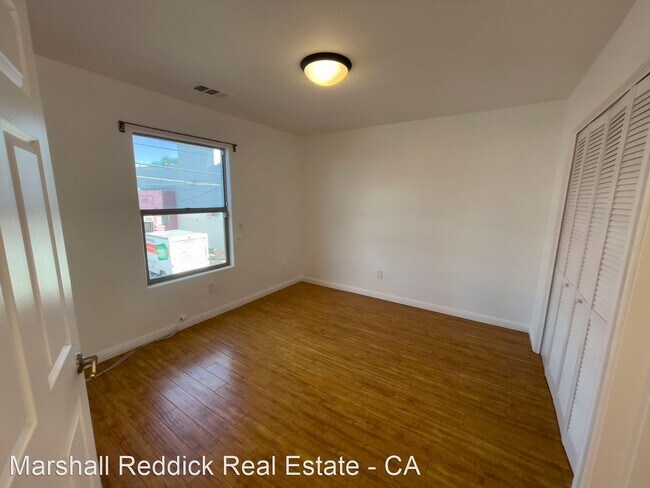 Building Photo - 4 br, 3.5 bath House - 646 N Sierra Bonita...