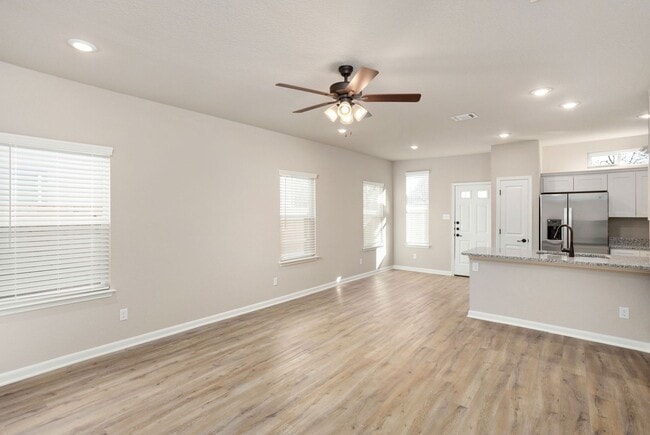 Building Photo - Brand New 3/2.5 Townhome