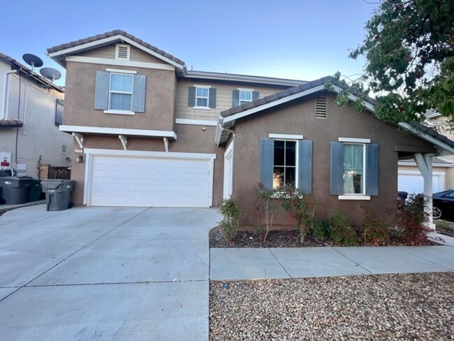 Foto del edificio - Lovely 4 Bedroom Murrieta Home for LEASE w...