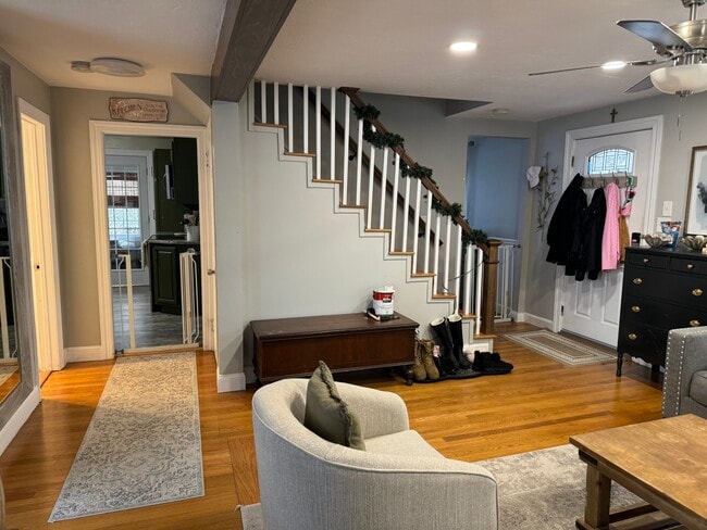 Building Photo - 23 Tiverton Pky