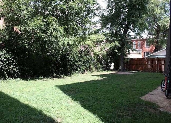 Building Photo - 2317 Klemm St