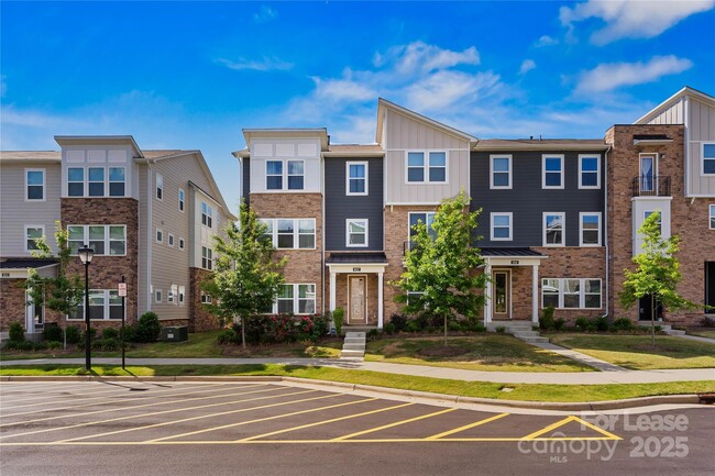 Building Photo - 1637 Unison Dr