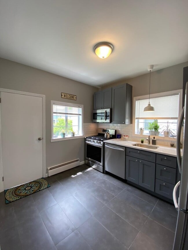 Foto del edificio - 203 Duncan Ave