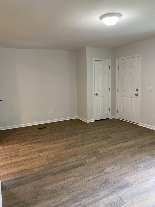 Foto del edificio - 5806 Sledge St