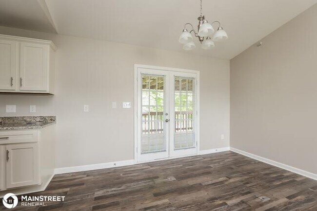Building Photo - 421 Malibu Canyon Dr