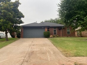 Building Photo - 1708 De Vita Rd