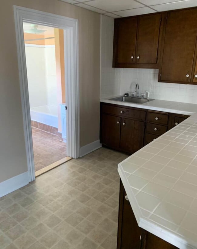 254 S 4th St Unit 2nd floor apartment, Hamburg, PA 19526 Apartments