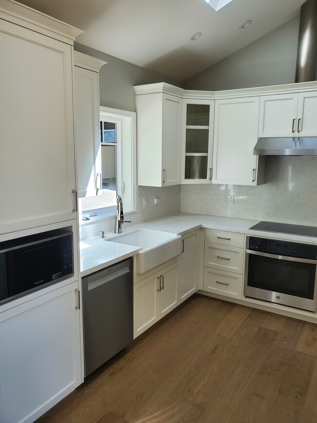 Photo - 54 Stratford Rd House