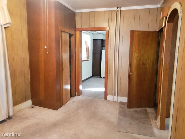 Foto del edificio - 3 br, 1 bath House - 703 Maple St 1 Unit 1