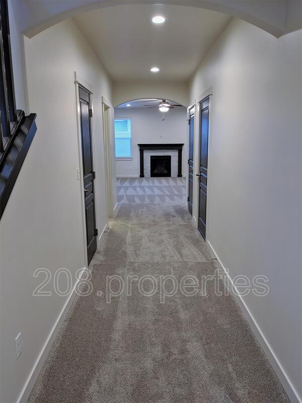 Building Photo - 4514 N Glenrock Way