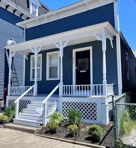 Foto principal - 670 Thames St