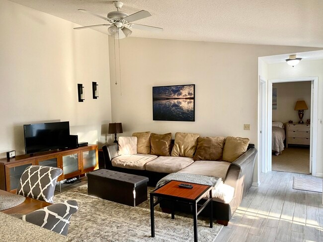 Building Photo - 1289 Periwinkle Pl