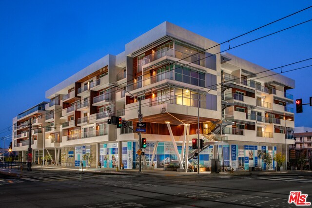 Foto del edificio - 800 Colorado Ave