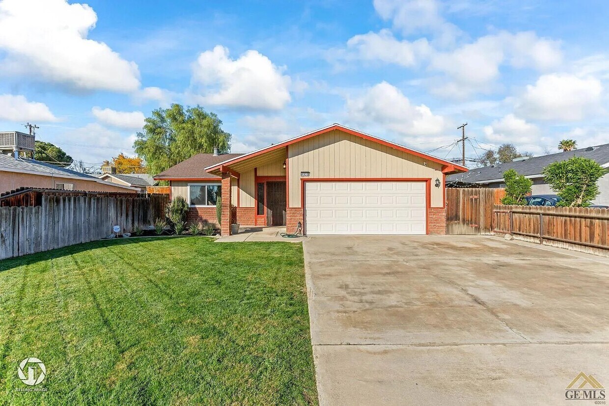 4930 Pioneer Dr, Bakersfield, CA 93306 House Rental in Bakersfield