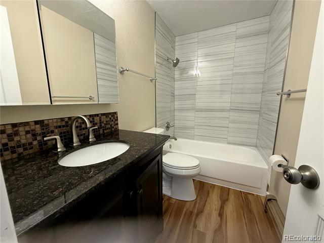 Foto del edificio - 1129 Darby St